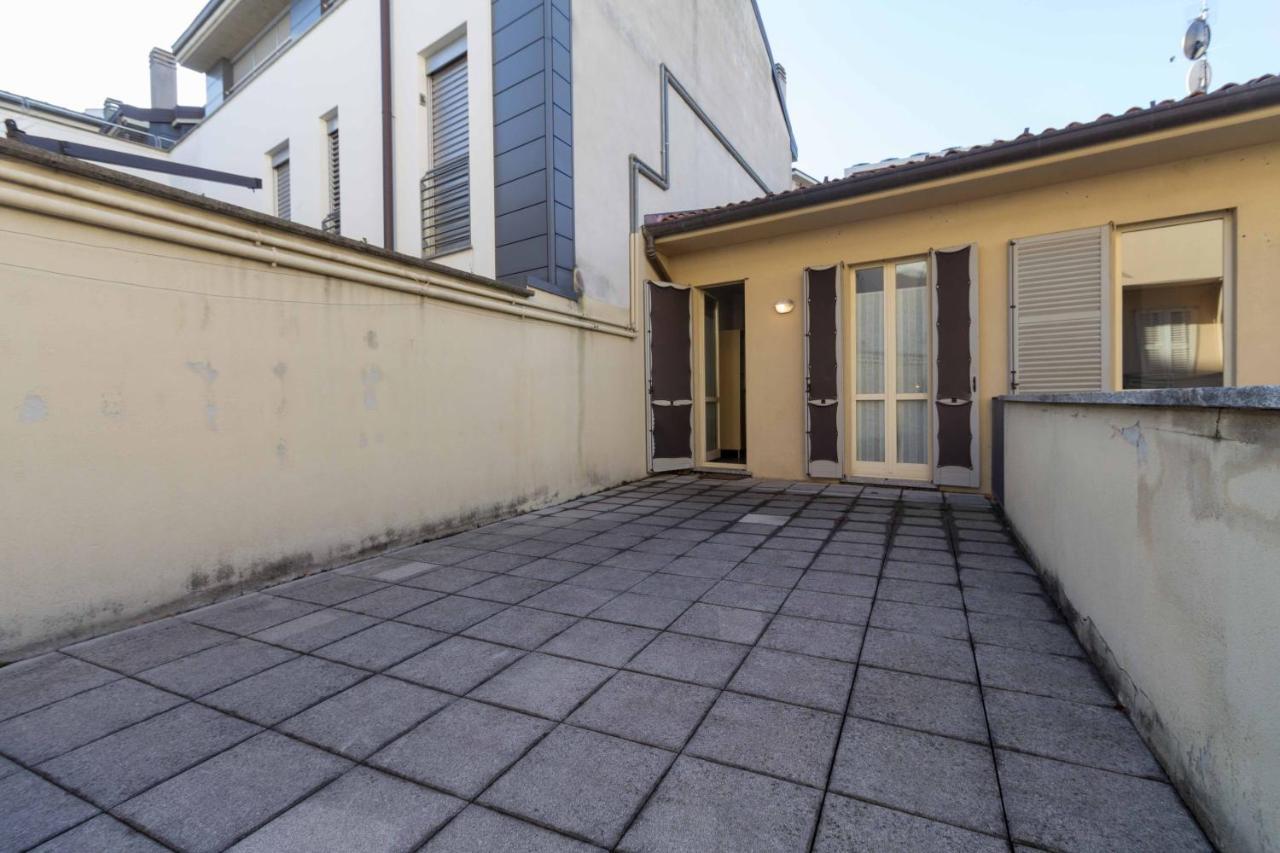 Galleria Roma Apartment - Affitti Brevi Italia Lecco Exterior photo